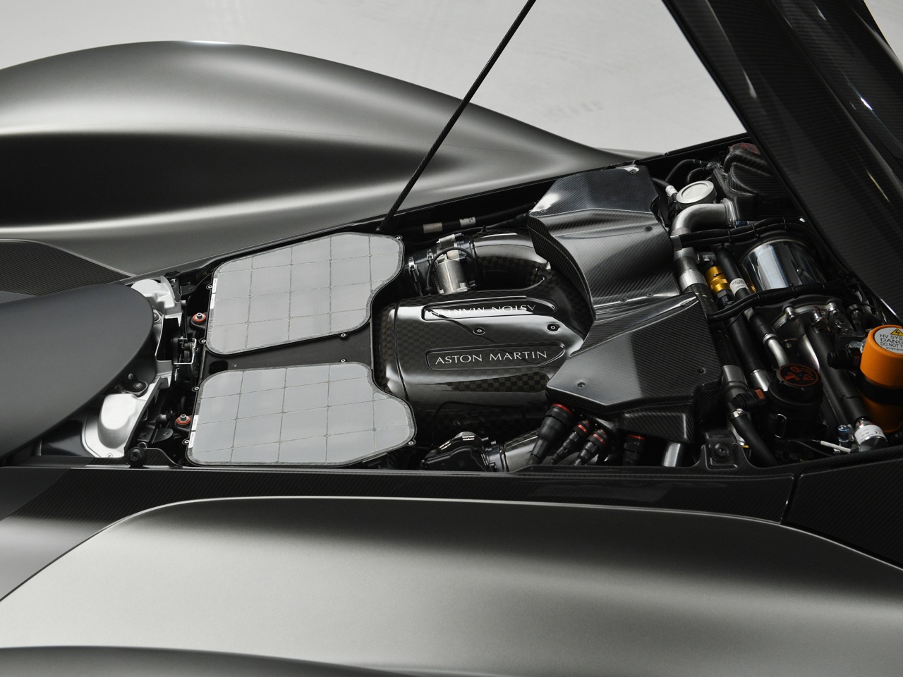 2024 Aston Martin Valkyrie Spider, 6/20