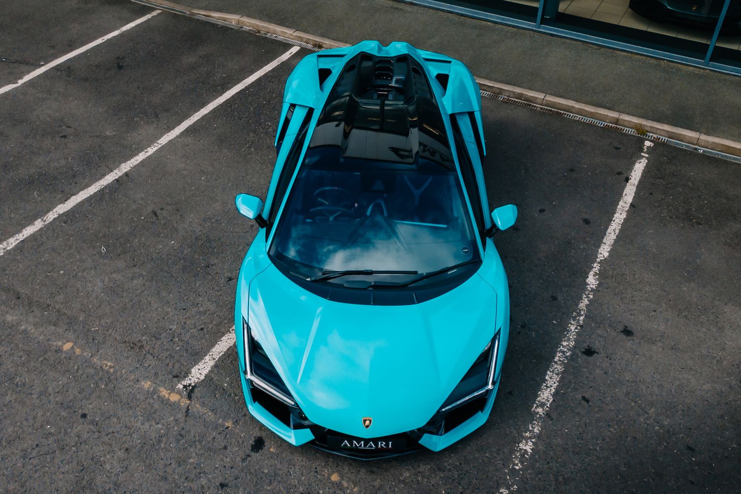 2025 Lamborghini Revuelto, 2/17