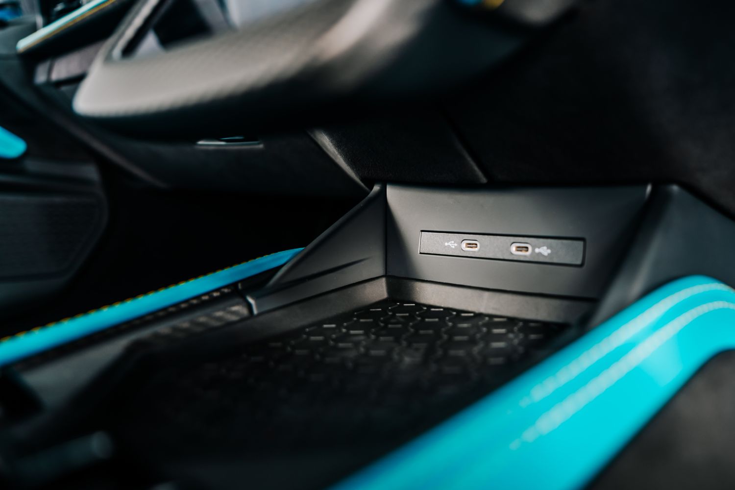 2025 Lamborghini Revuelto, 11/17