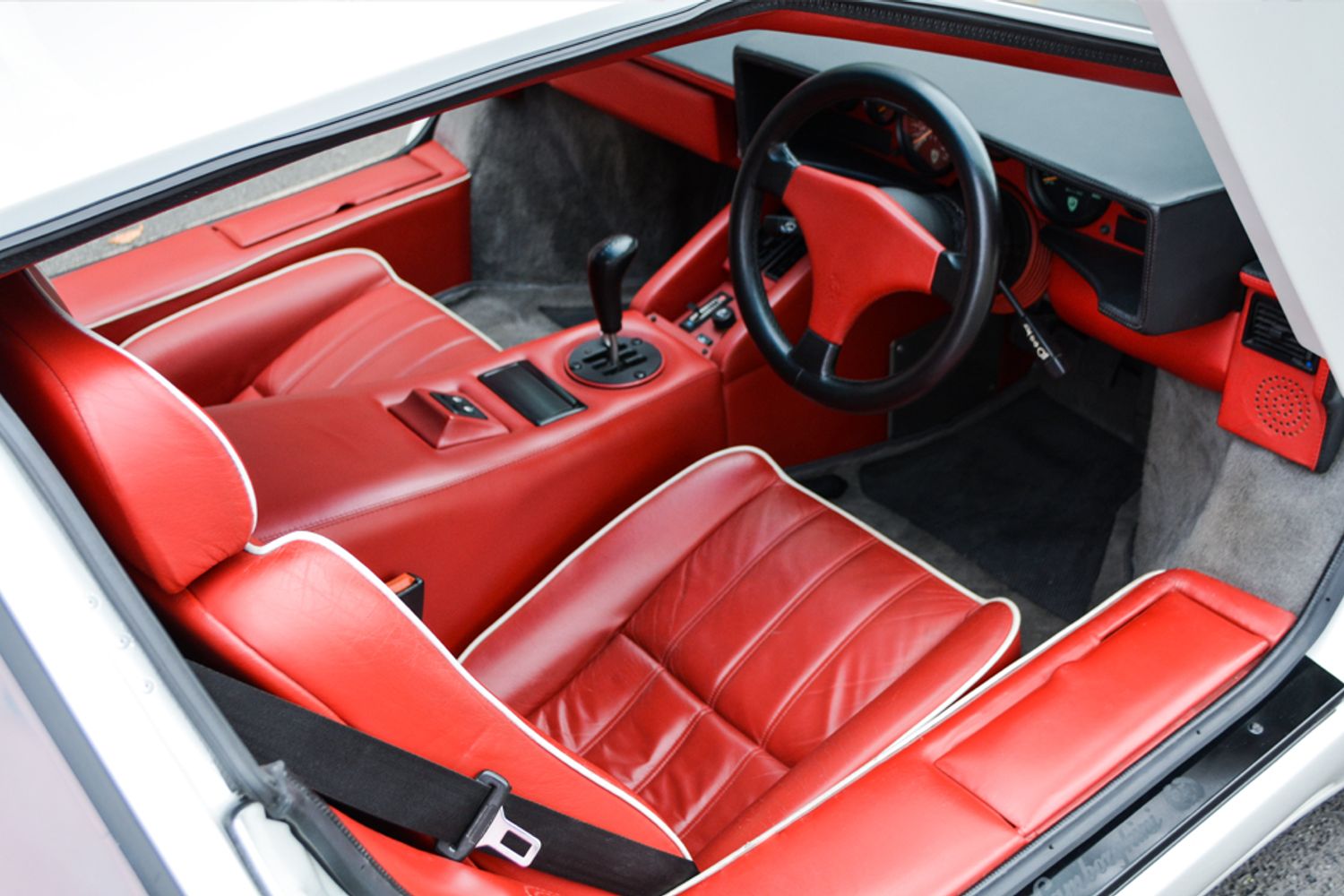 1995 Lamborghini Countach 25th Anniversary, 17/19