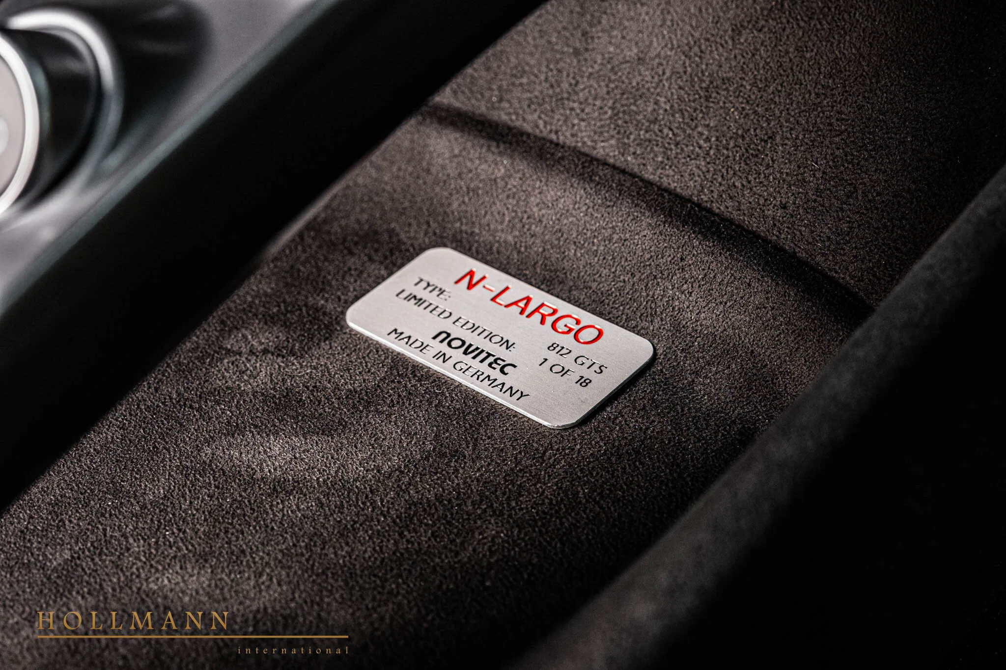 2025 812 Novitec N-Largo interior, door sill, Black Alcantara Nero