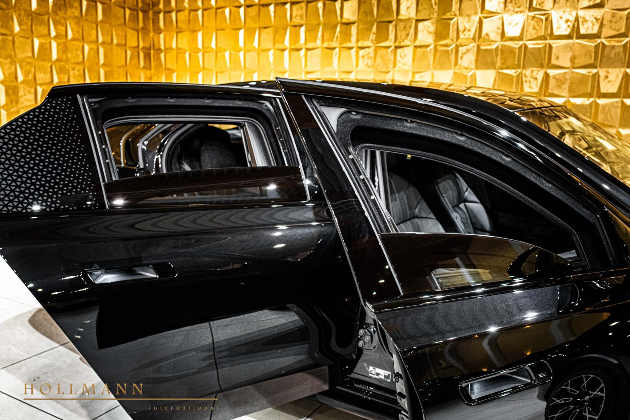 2025 Armored BMW 760i, 11/20