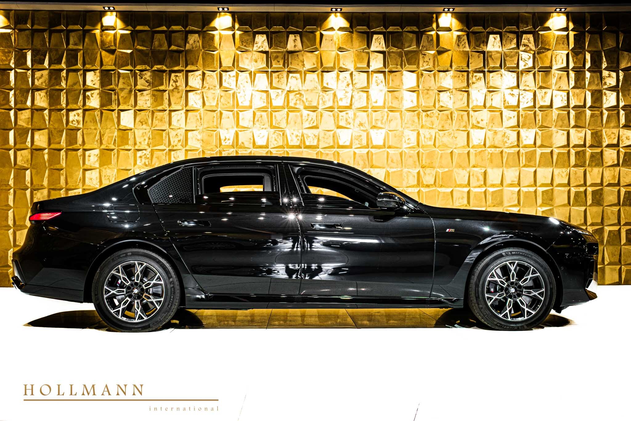 2025 Armored BMW 760i, 15/20