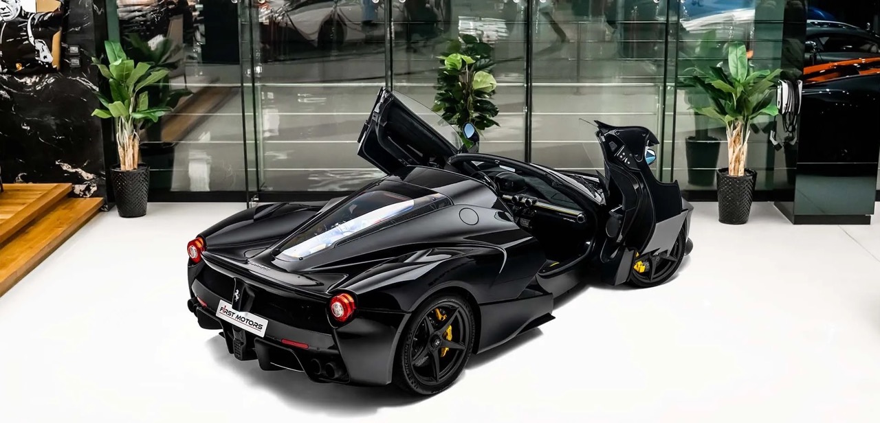 2017 Ferrari Laferrari Aperta, 20/27