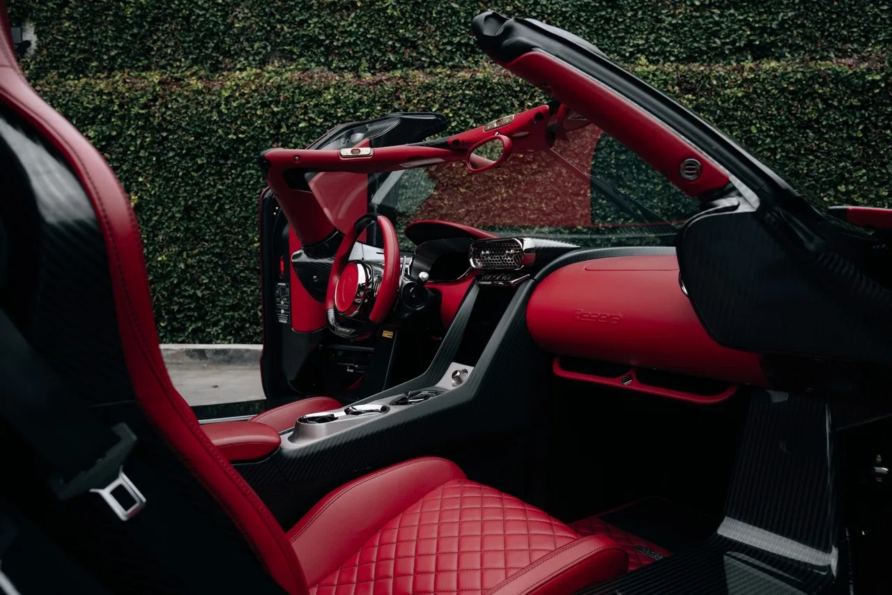 2021 Koenigsegg Regera interior, Red