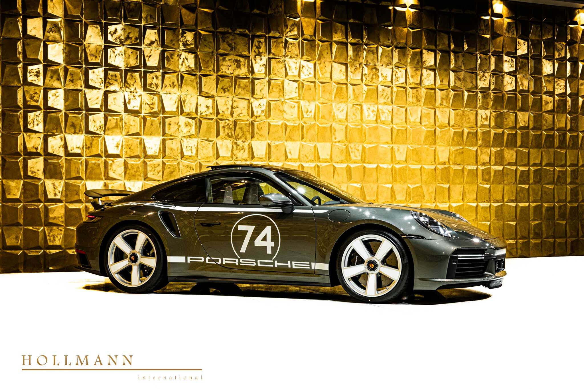 2025 Porsche 911 Turbo 50 Years, 2/17