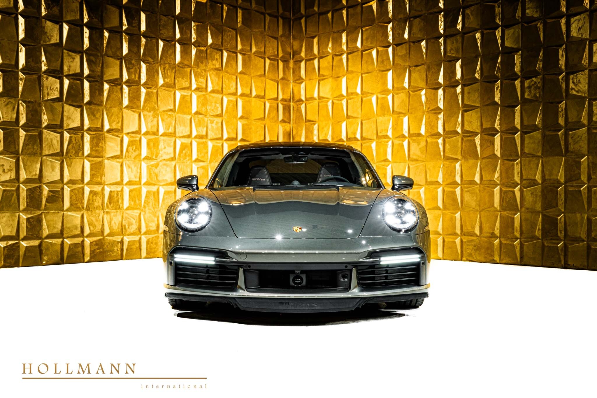 2025 Porsche 911 Turbo 50 Years, 7/17