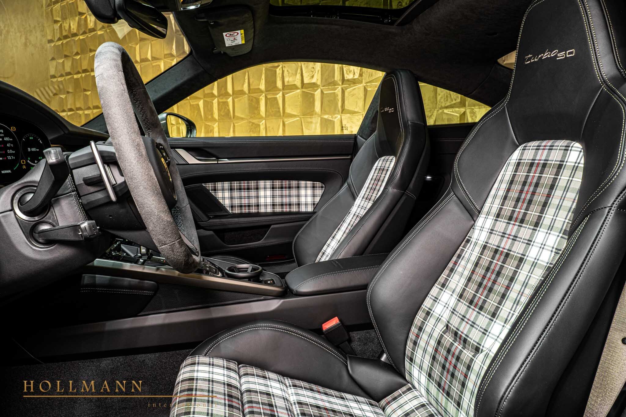2025 Porsche 911 Turbo 50 Years, 12/17