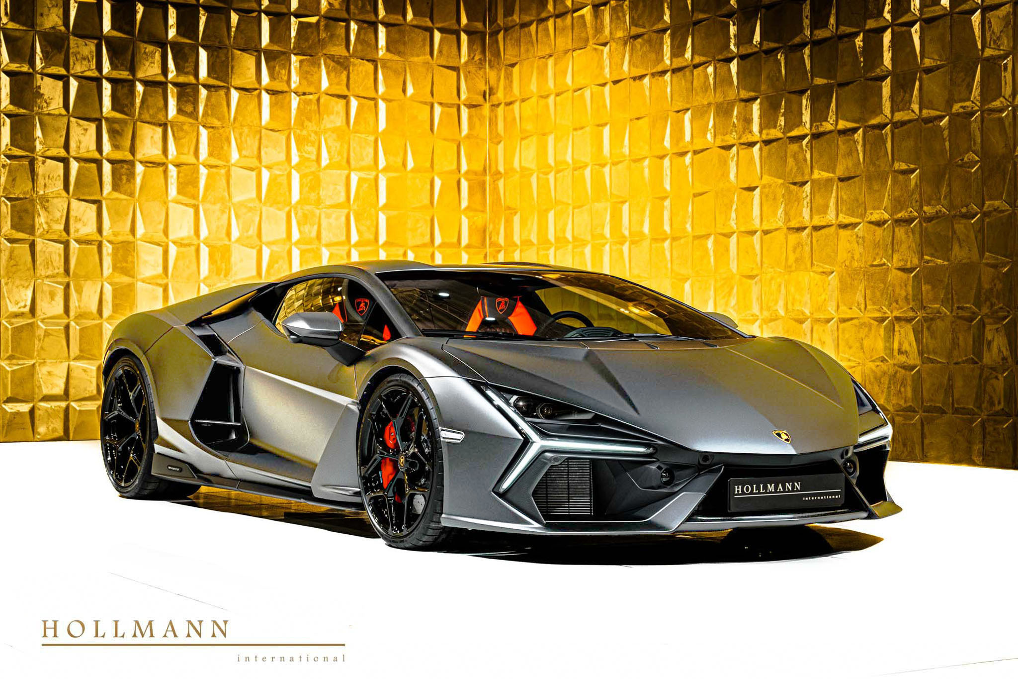 2025 Lamborghini Revuelto