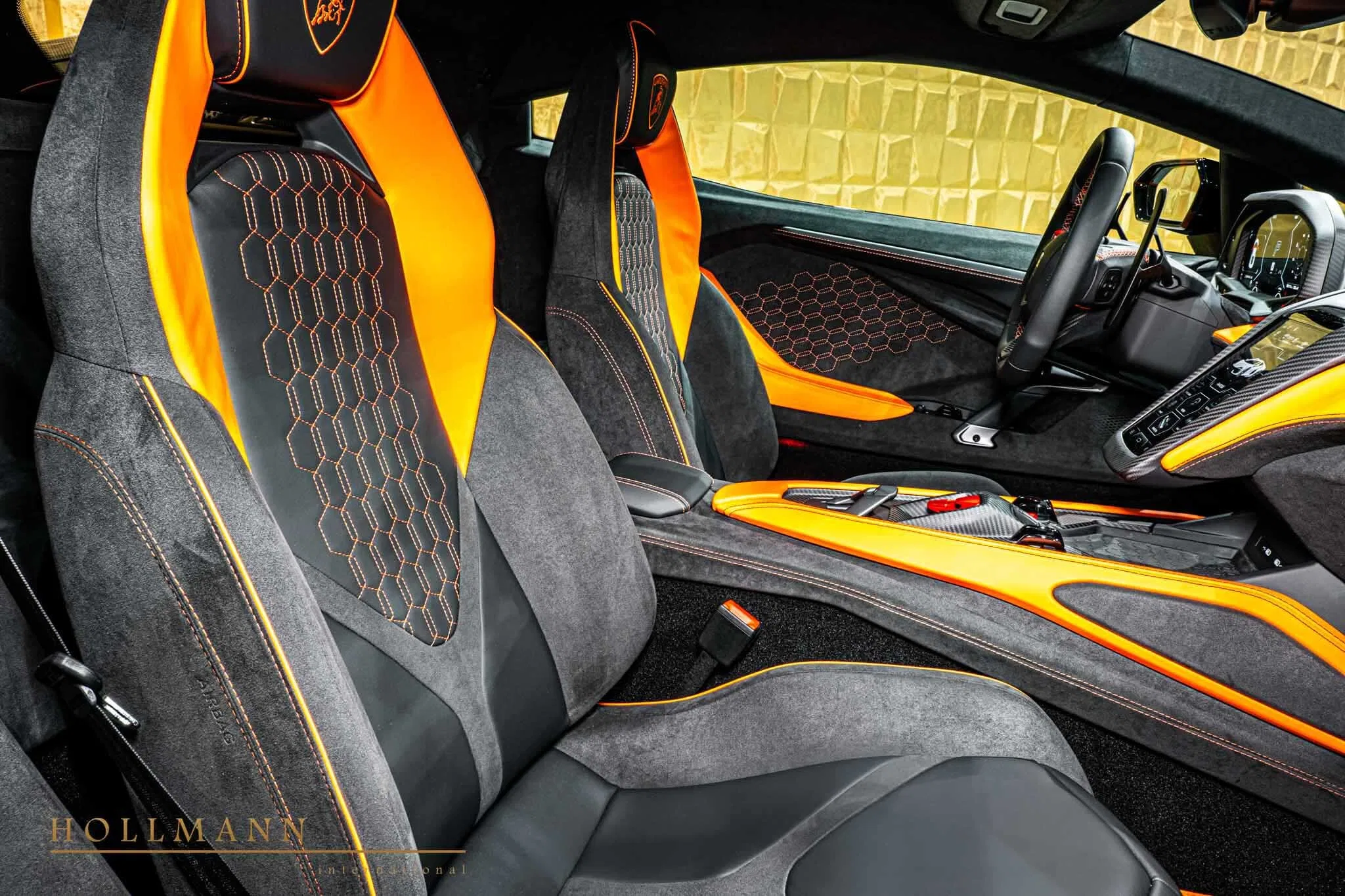 2025 Lamborghini Revuelto interior, seats