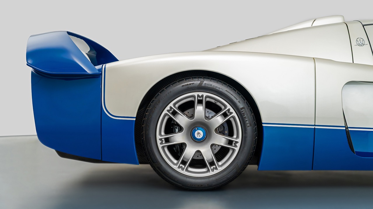 2005 Maserati MC12, 6/18