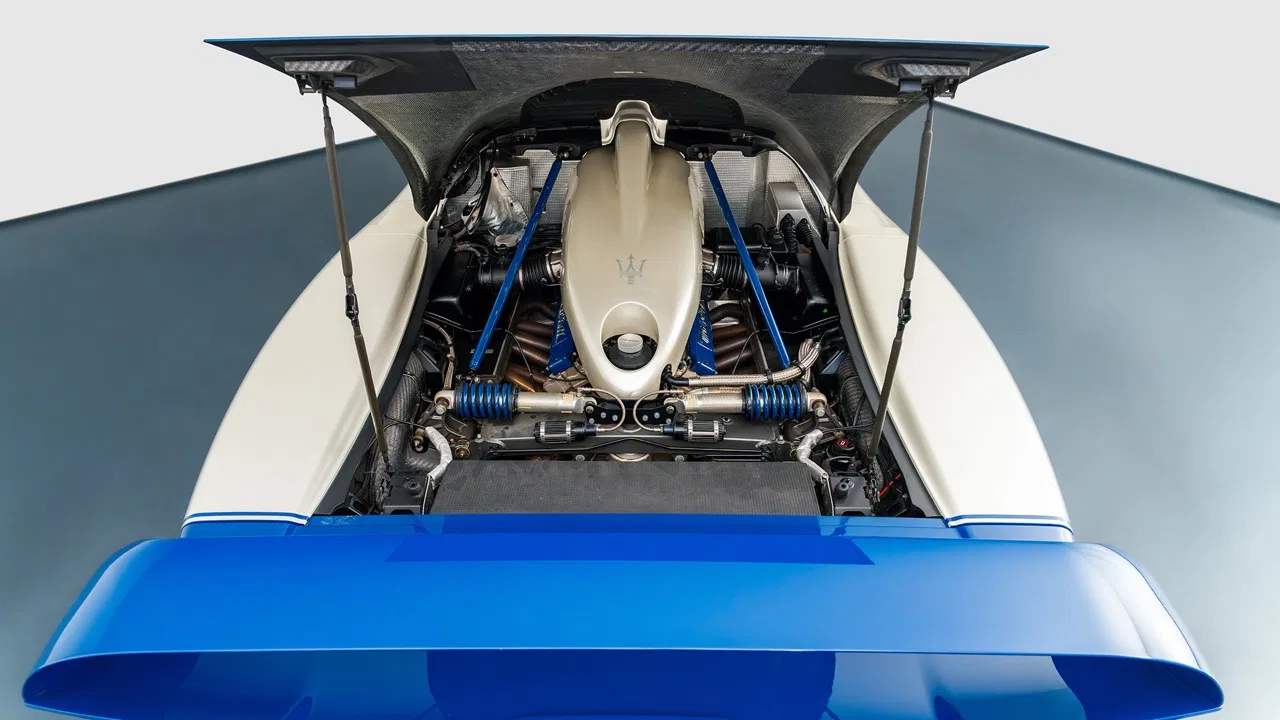 2005 Maserati MC12 engine