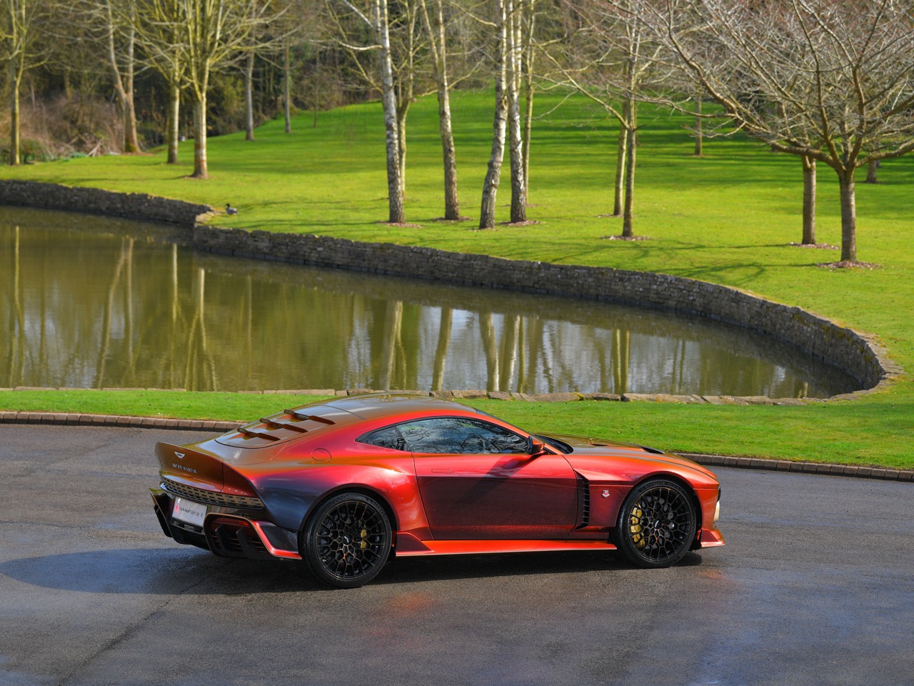 2025 Aston Martin Valour, 13/20