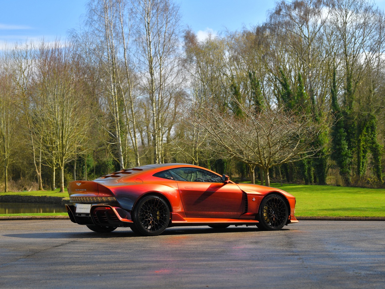 2025 Aston Martin Valour, 14/20