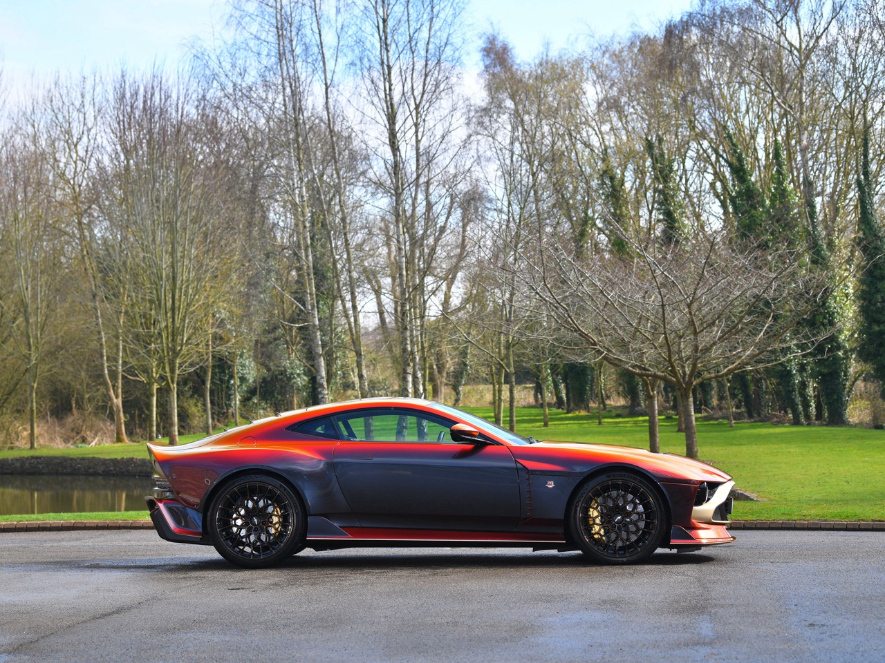 2025 Aston Martin Valour, 15/20