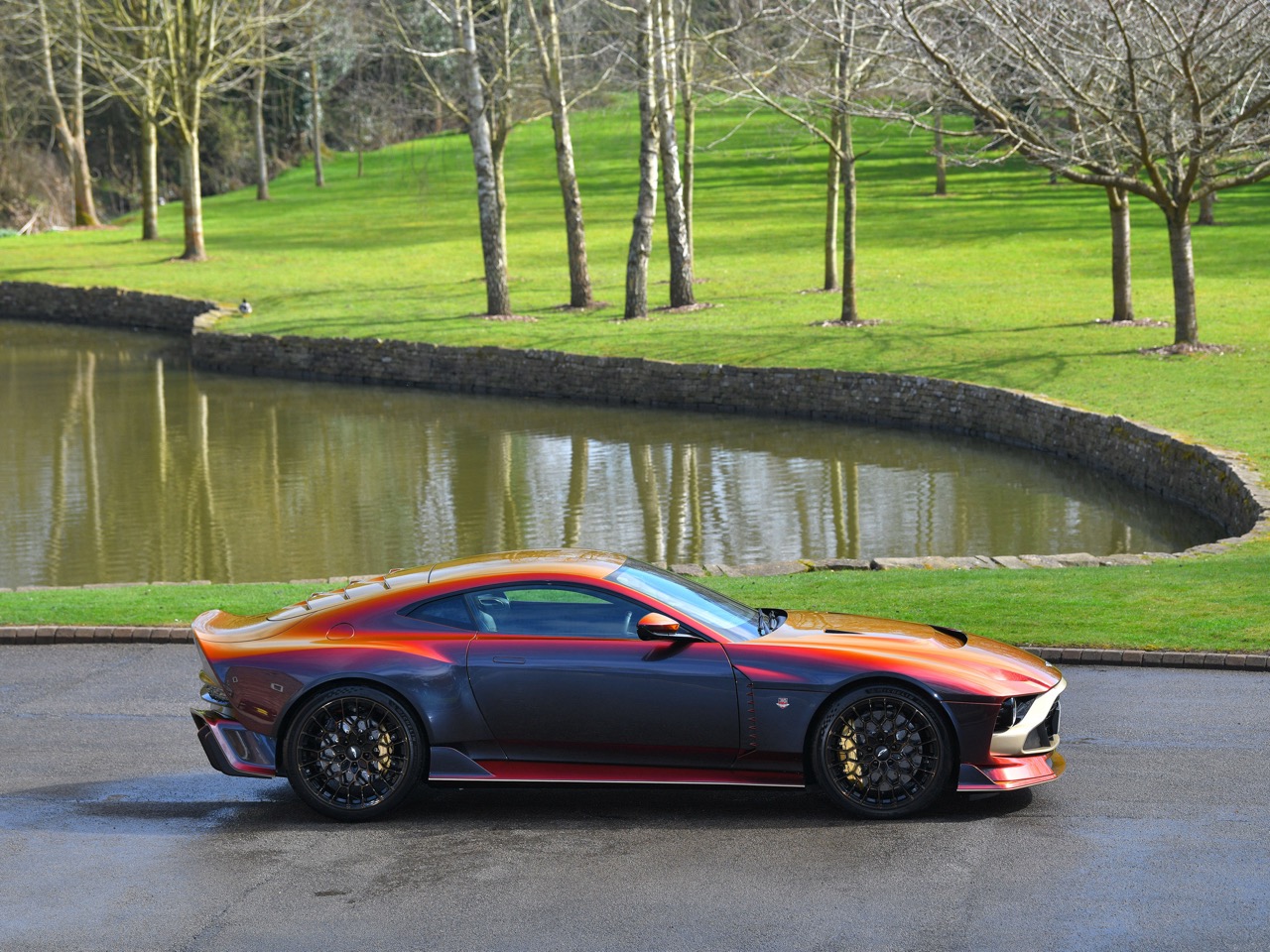 2025 Aston Martin Valour, 18/20
