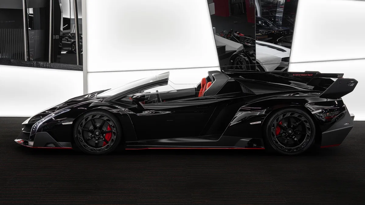 2015 Lamborghini Veneno Roadster for sale, exterior, Black