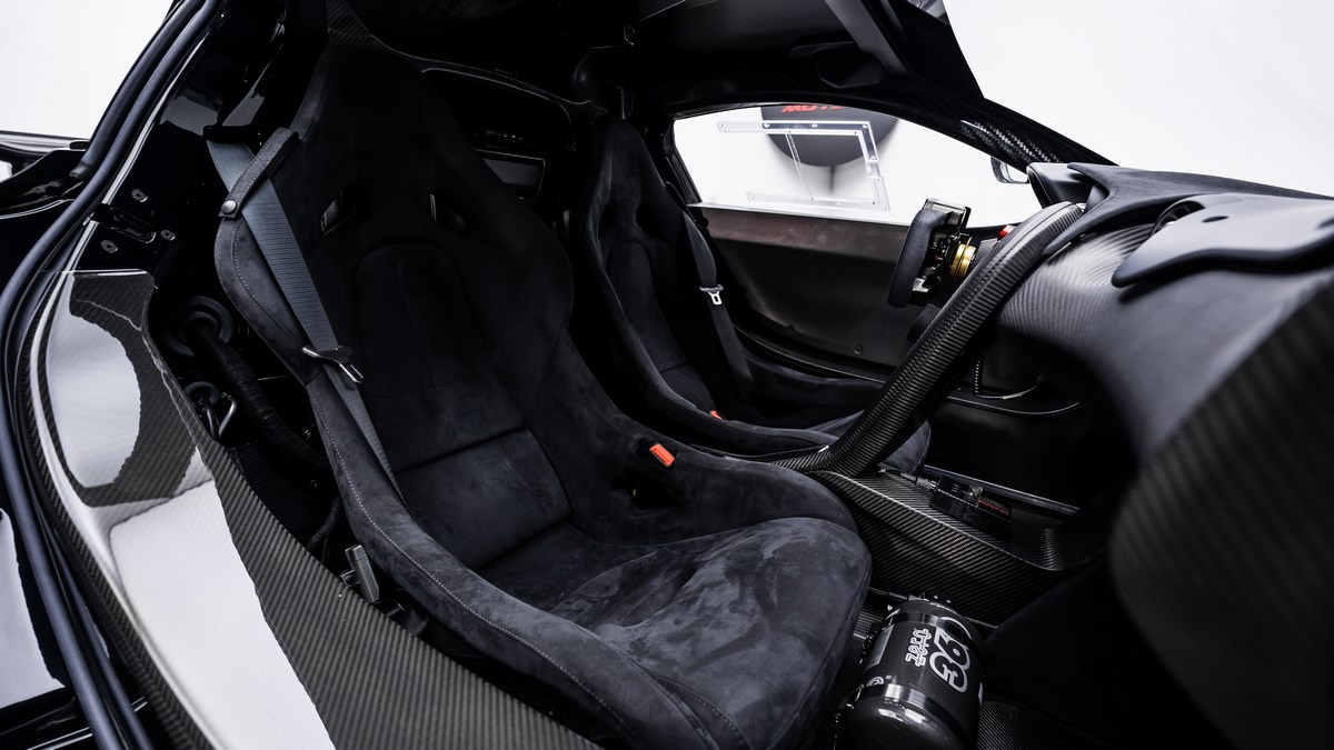 2015 McLaren P1 GTR – Street Legal, 13/16