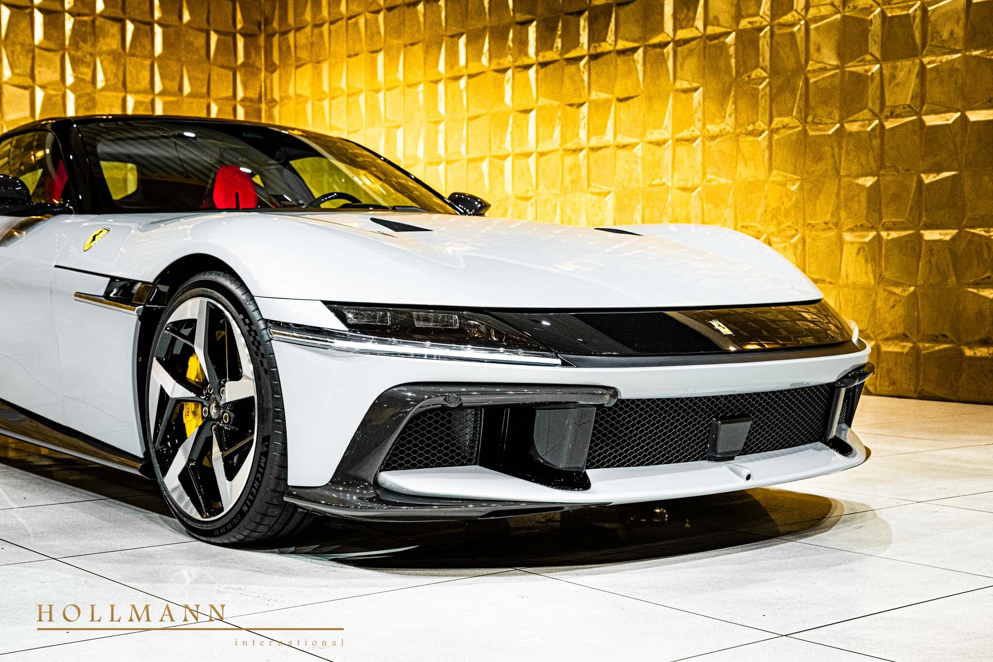 2025 Ferrari 12Cilindri, 10/18