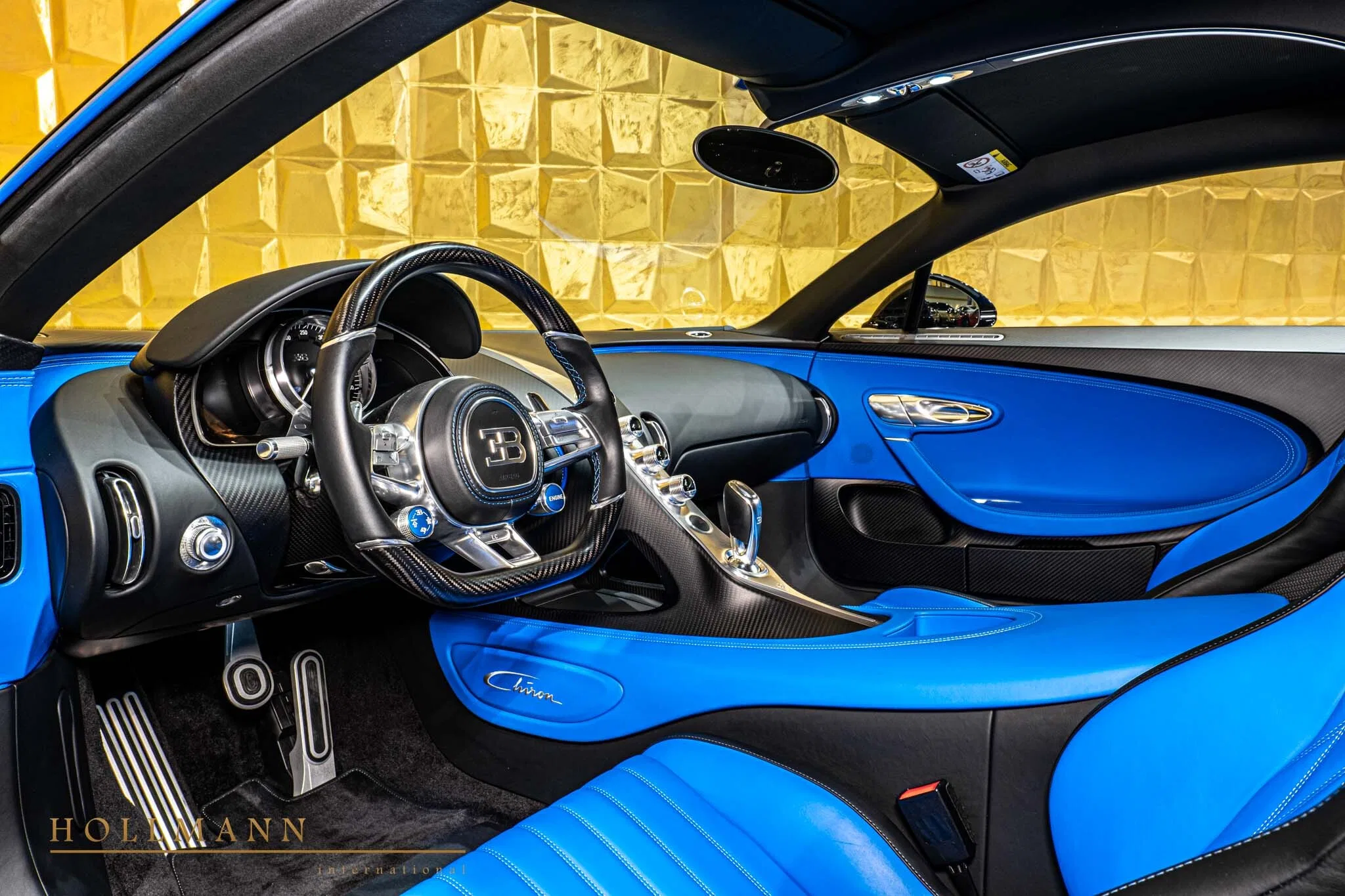 2018 Bugatti Chiron interior, French Racing Blue (Leather)