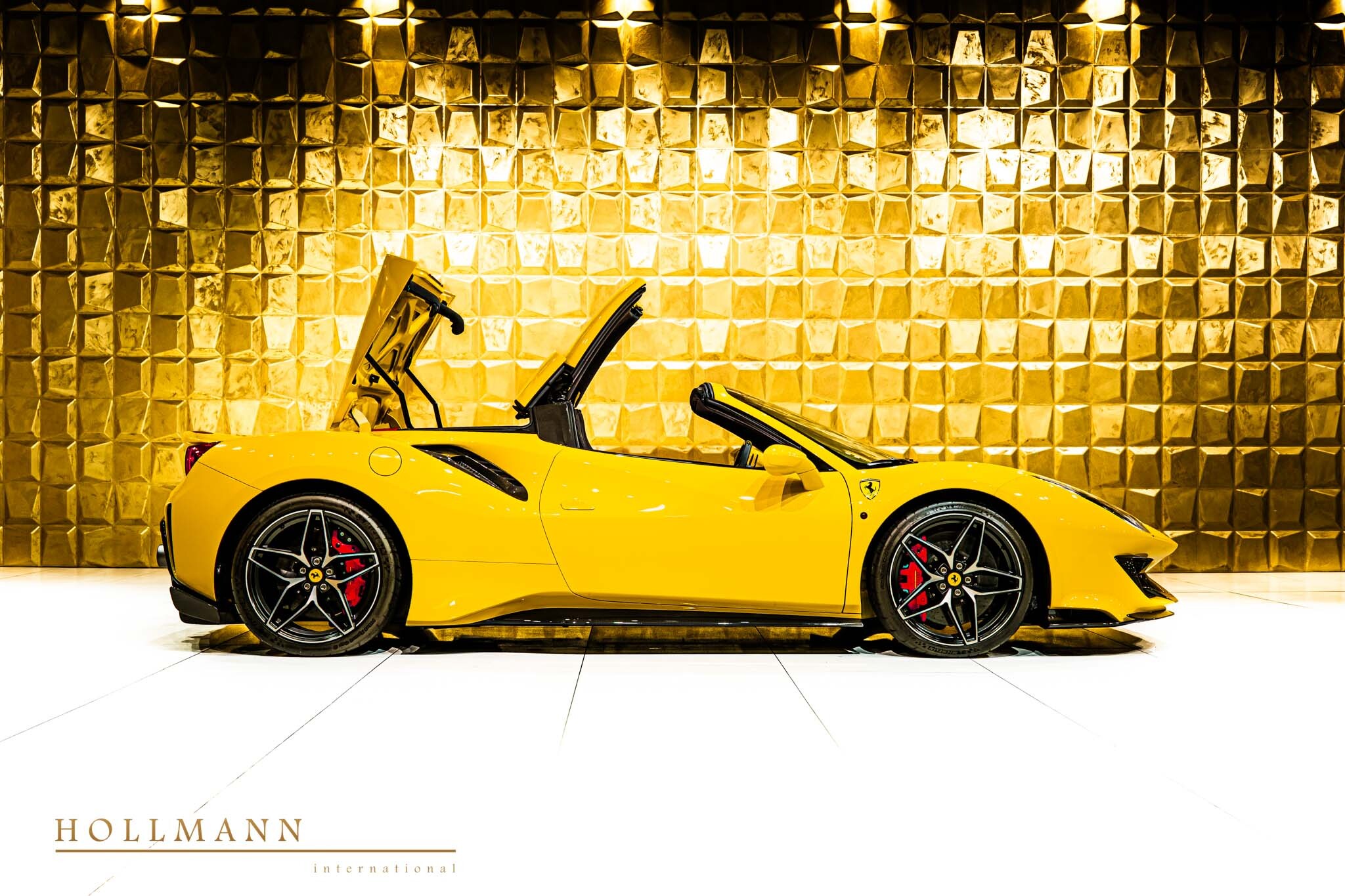 2020 Ferrari 488 Pista Spider, 5/14