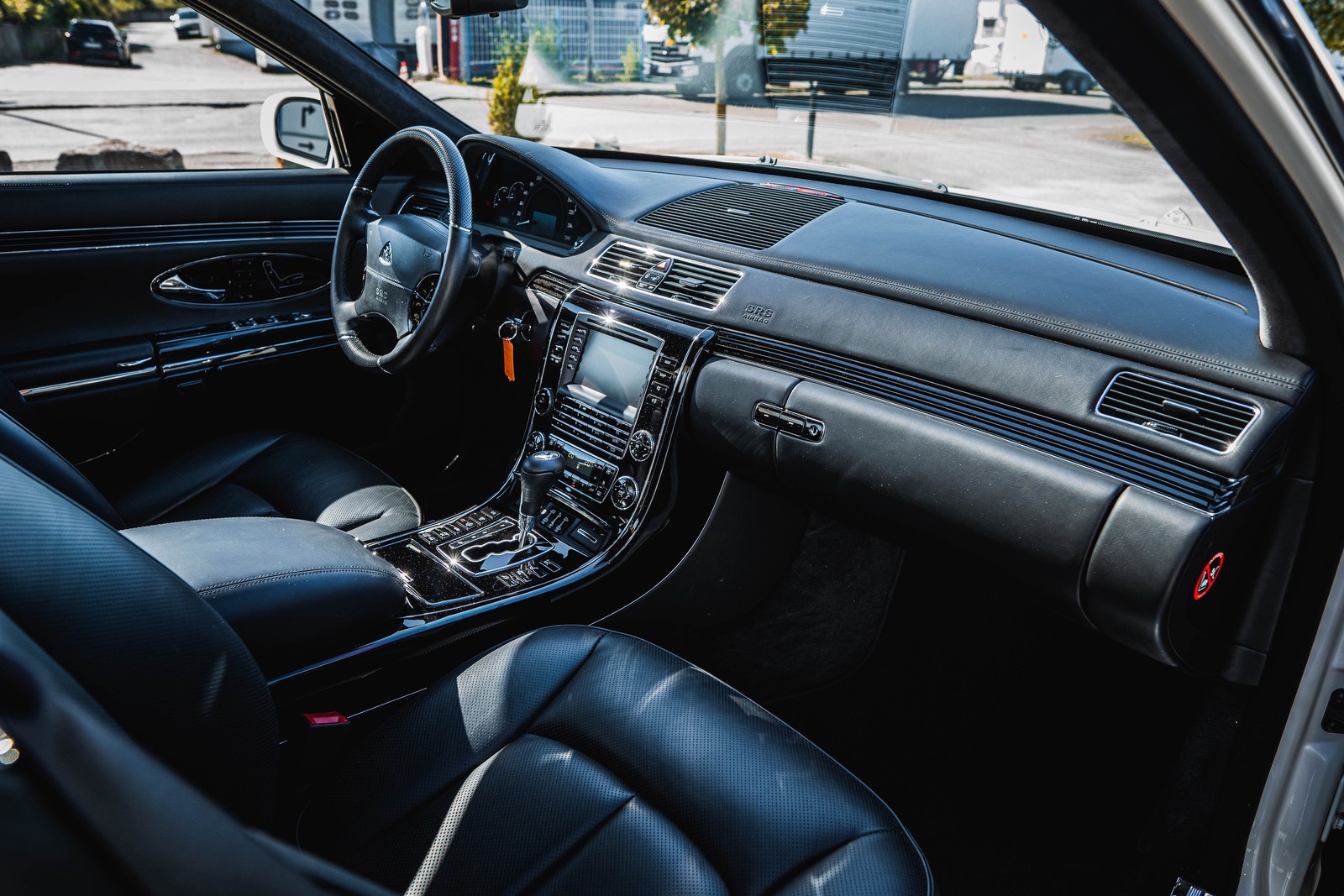 2012 Maybach 62S Landaulet, 2/20