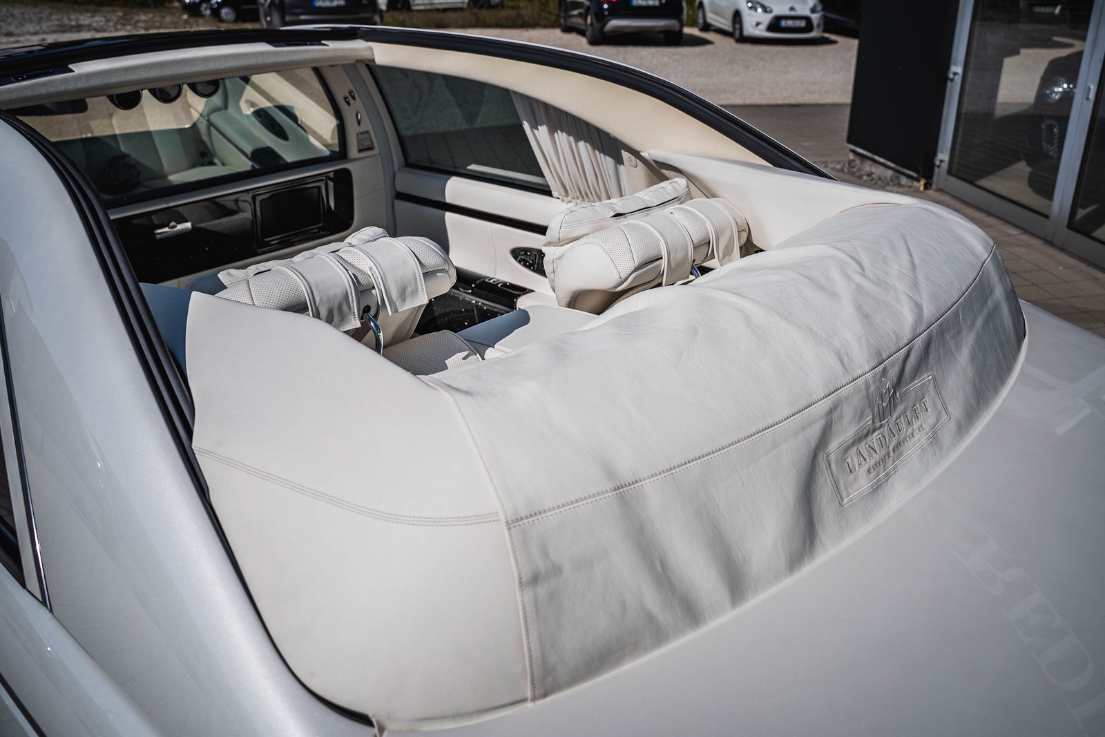 2012 Maybach 62S Landaulet, 13/20
