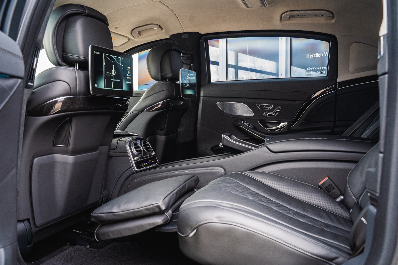 2020 Armoured Maybach S 650, 19/20