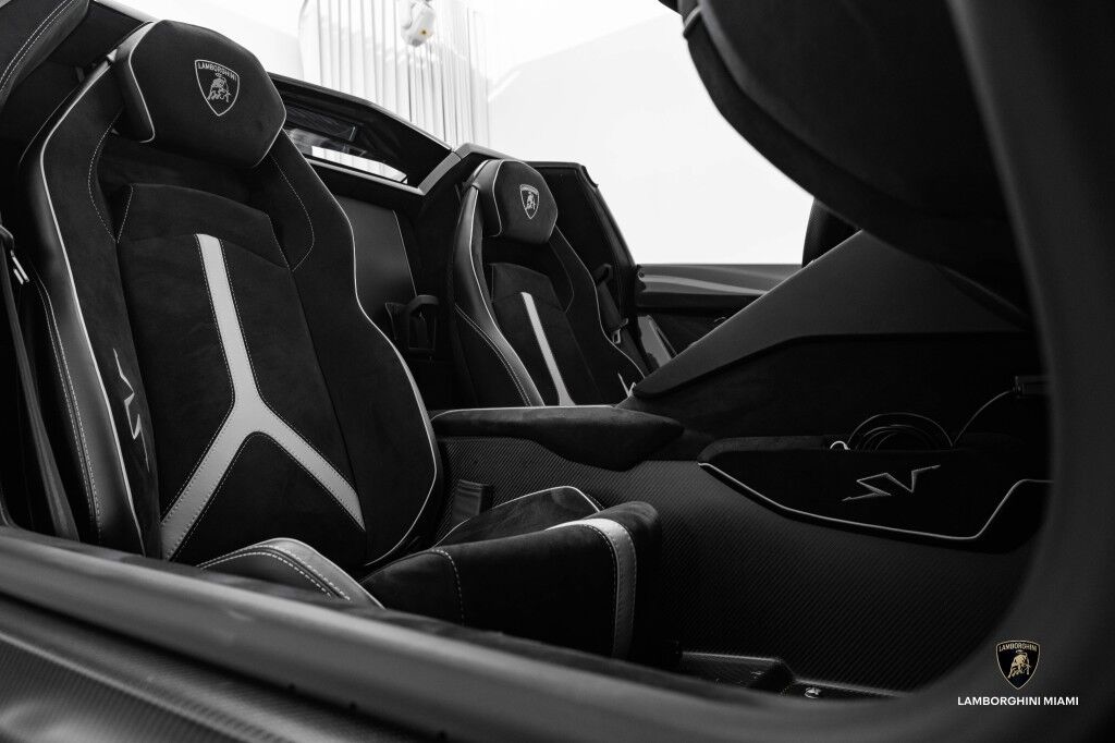 2017 Lamborghini Aventador SV, 5/15