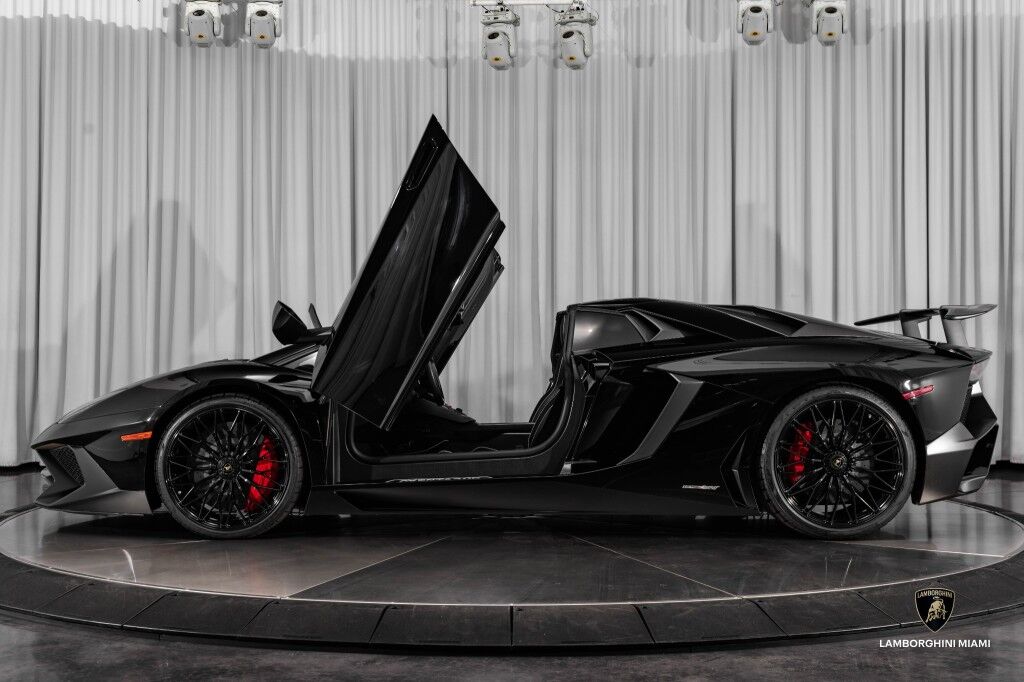 2017 Lamborghini Aventador SV, 6/15