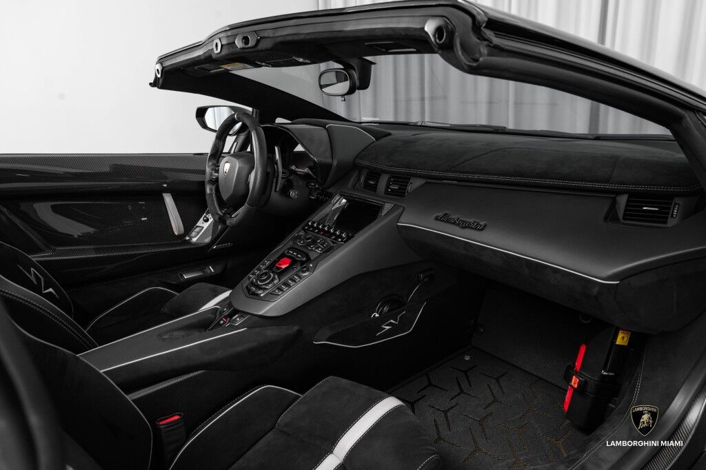 2017 Lamborghini Aventador SV, 12/15