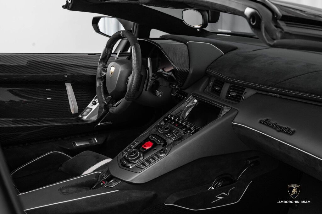 2017 Lamborghini Aventador SV, 13/15