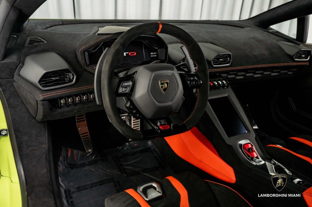 2023 Lamborghini Huracan STO, 3/17