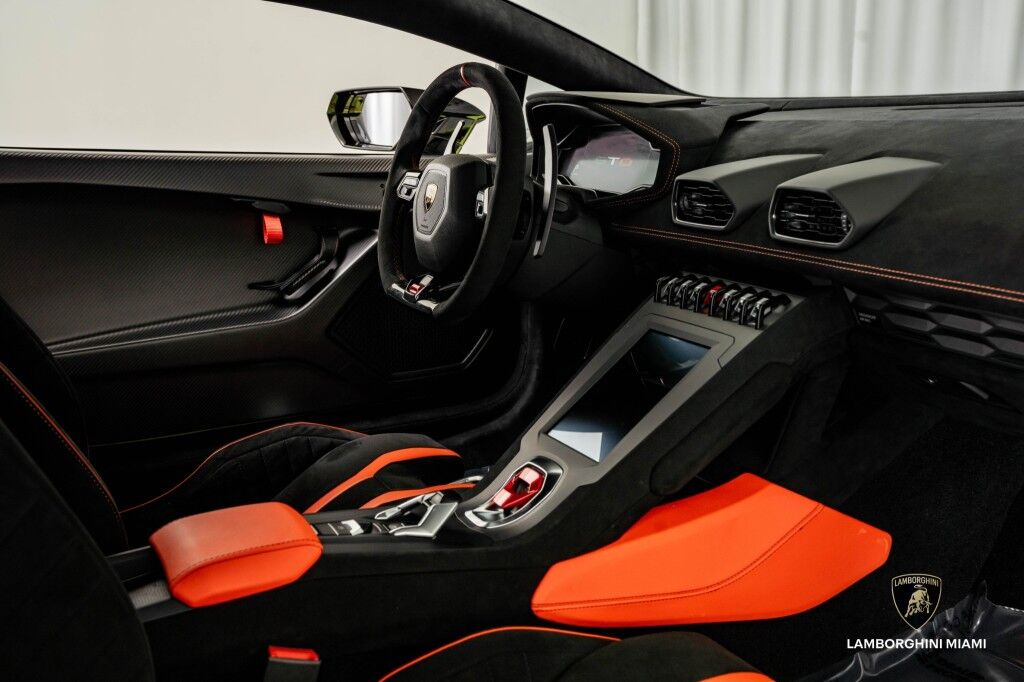 2023 Lamborghini Huracan STO, 16/17