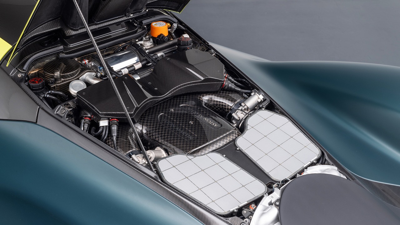 2023 Aston Martin Valkyrie, 10/12