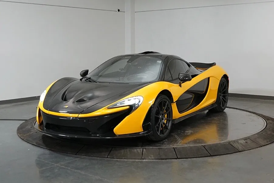 2013 McLaren P1