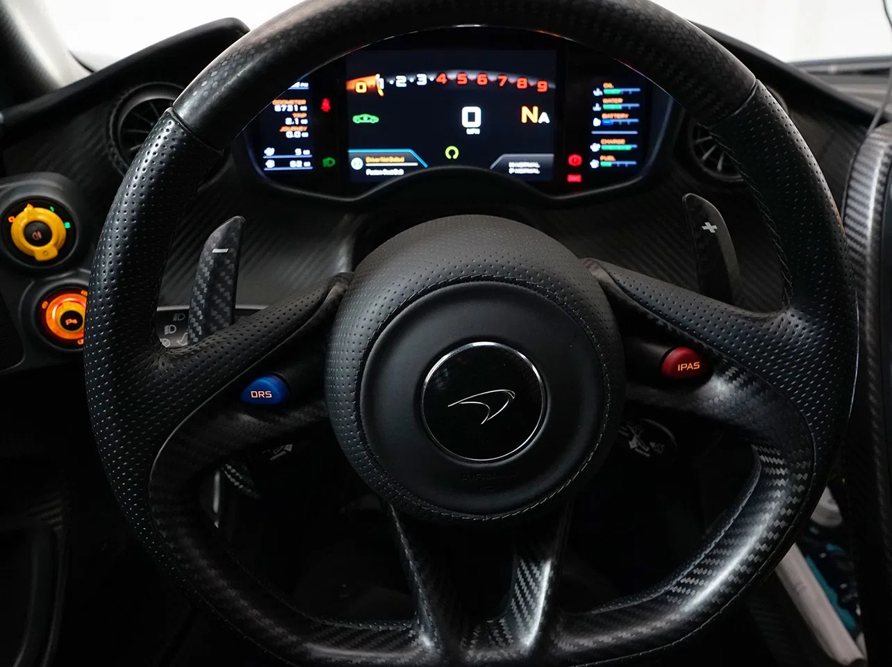 2013 McLaren P1 interior, Black with Yellow inserts