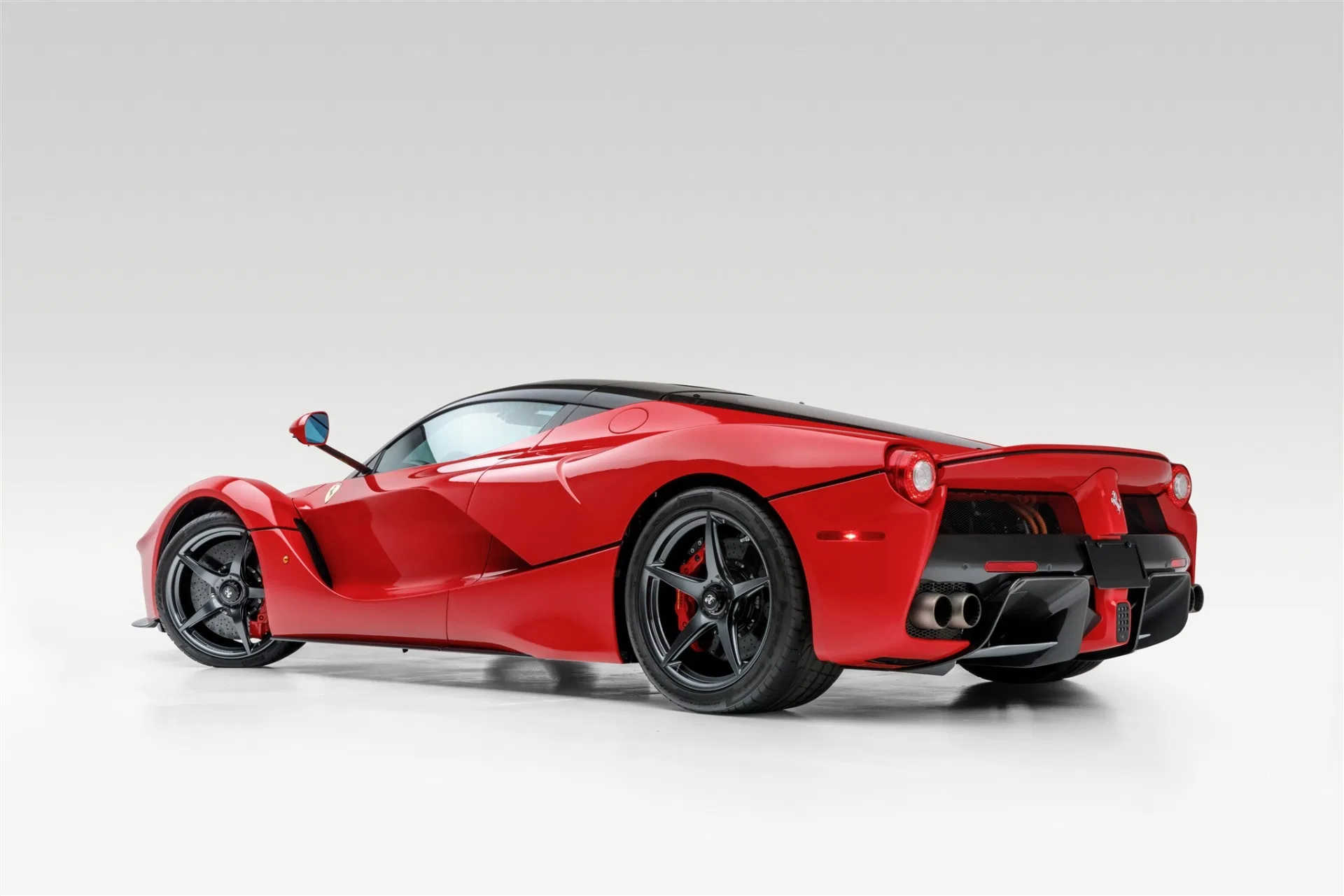 2015 Ferrari LaFerrari for sale, exterior, Rosso Corsa