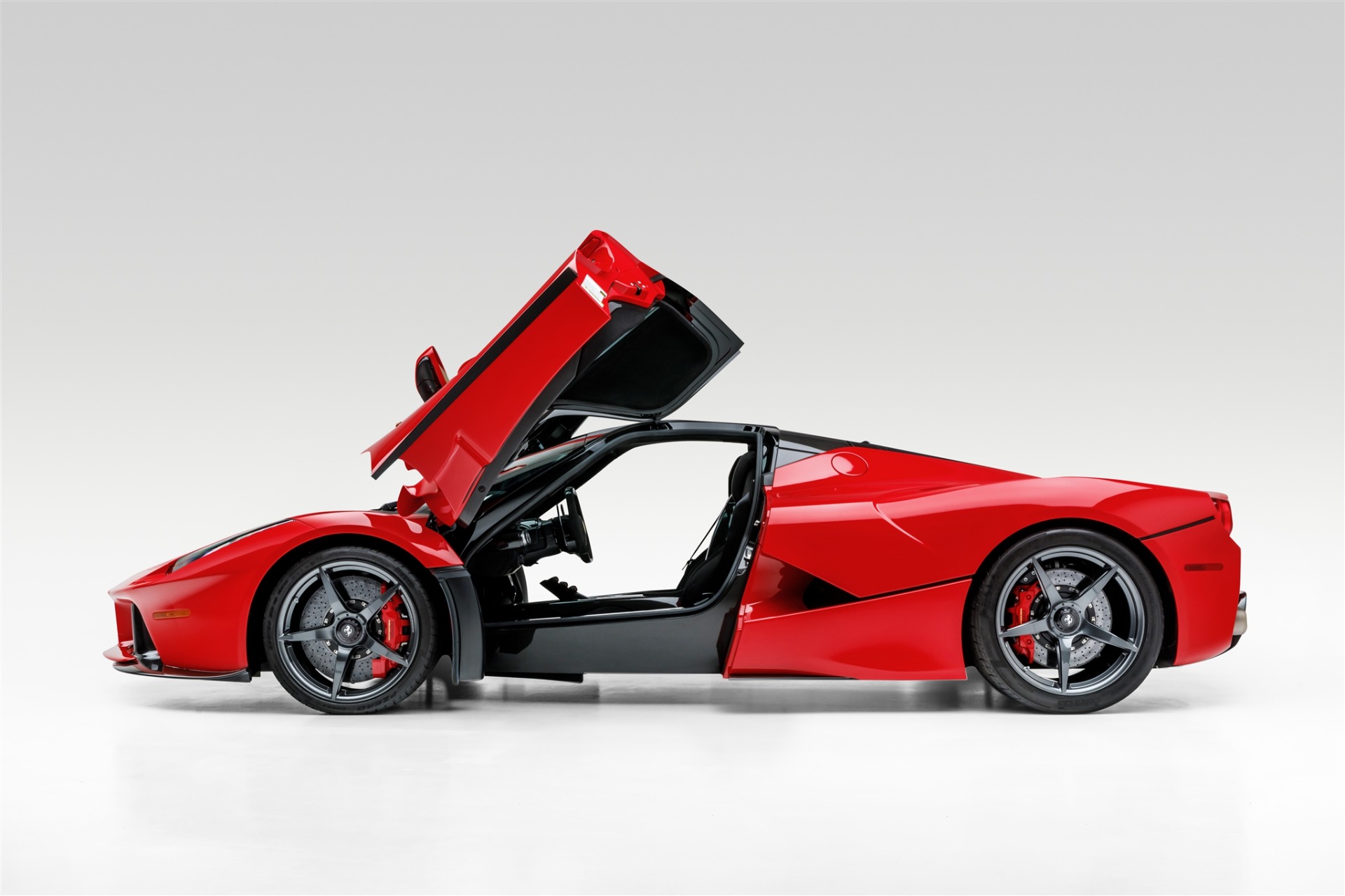 2015 Ferrari LaFerrari, 6/18