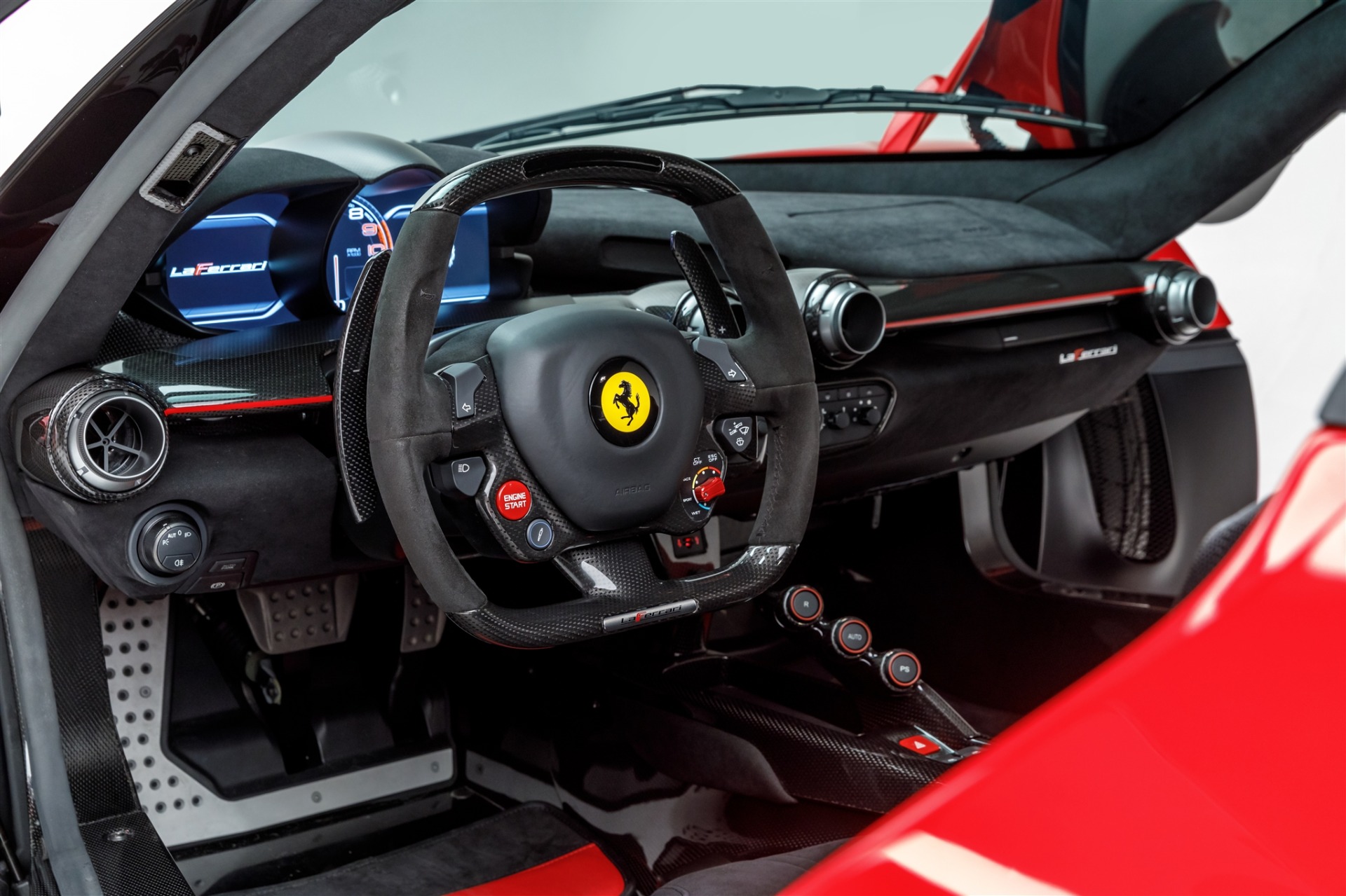 2015 Ferrari LaFerrari, 7/18