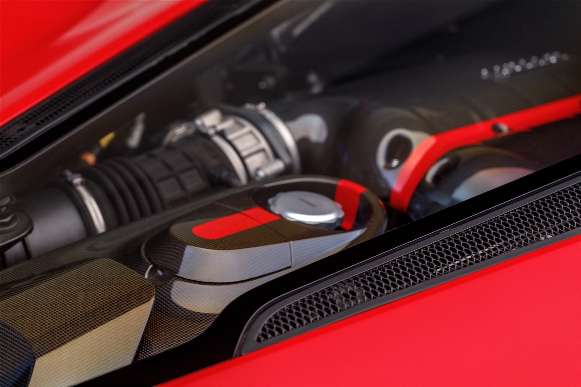 2015 Ferrari LaFerrari, 8/18