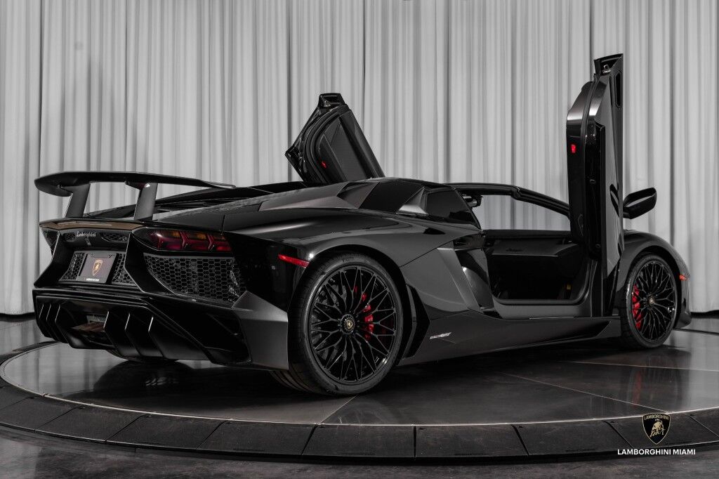 2017 Lamborghini Aventador SV Roadster, 4/15