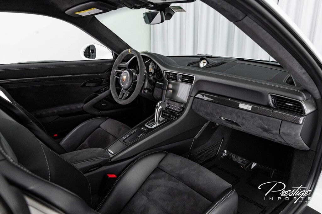 2018 Porsche 911 GT2 RS, 10/17