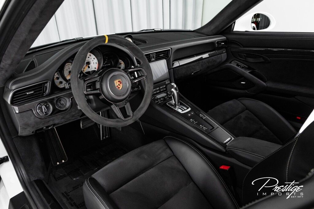 2018 Porsche 911 GT2 RS, 15/17
