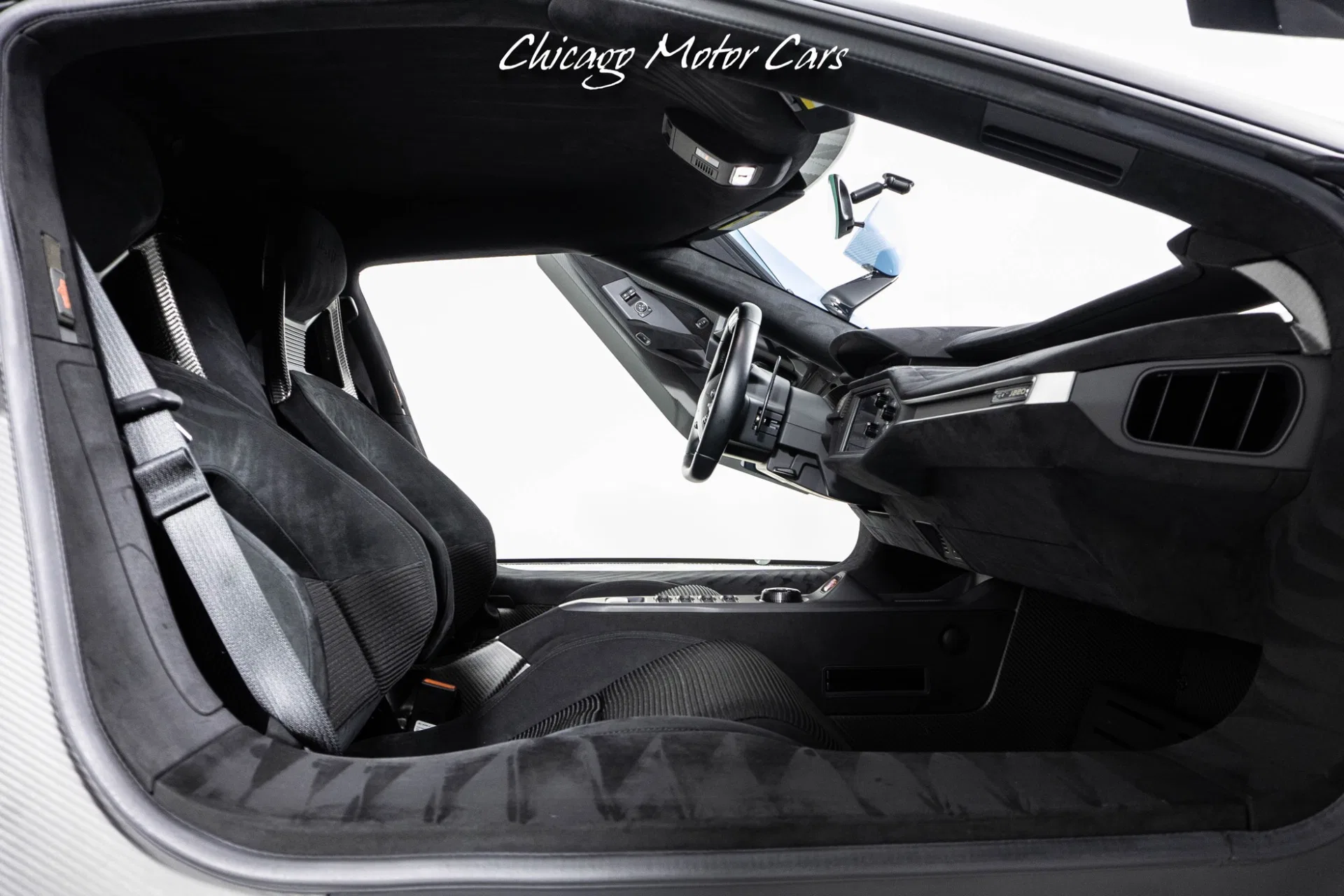 2018 Ford GT interior, Dark Energy