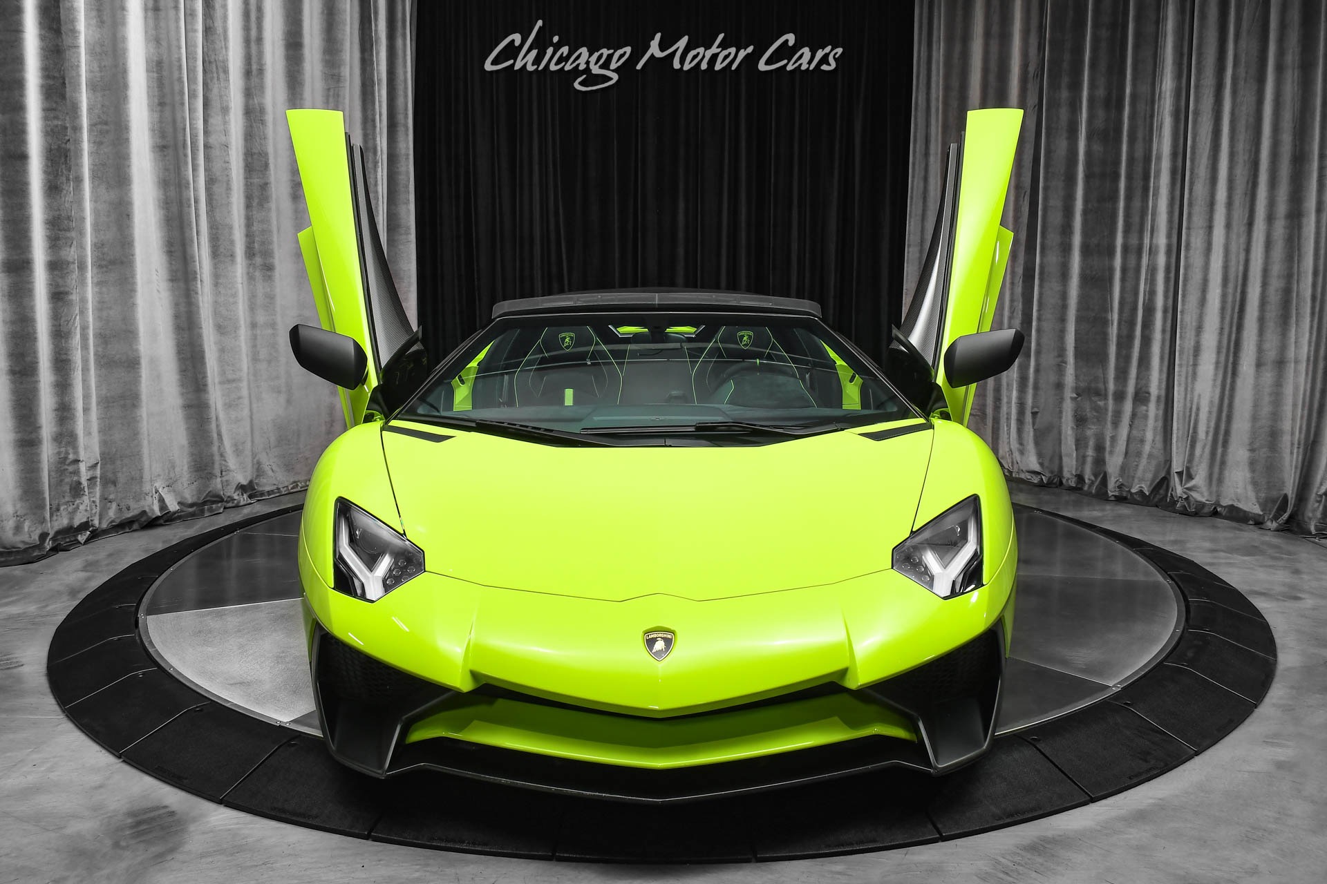 2016 Lamborghini Aventador SV Roadster, 17/20
