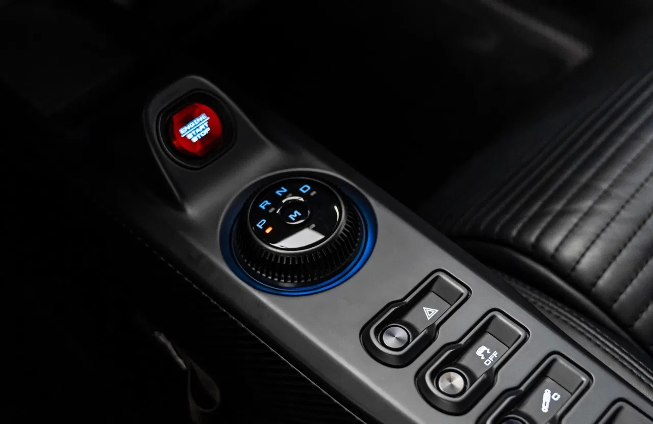 2020 Ford GT interior, center console, Black & Blue Alcantara