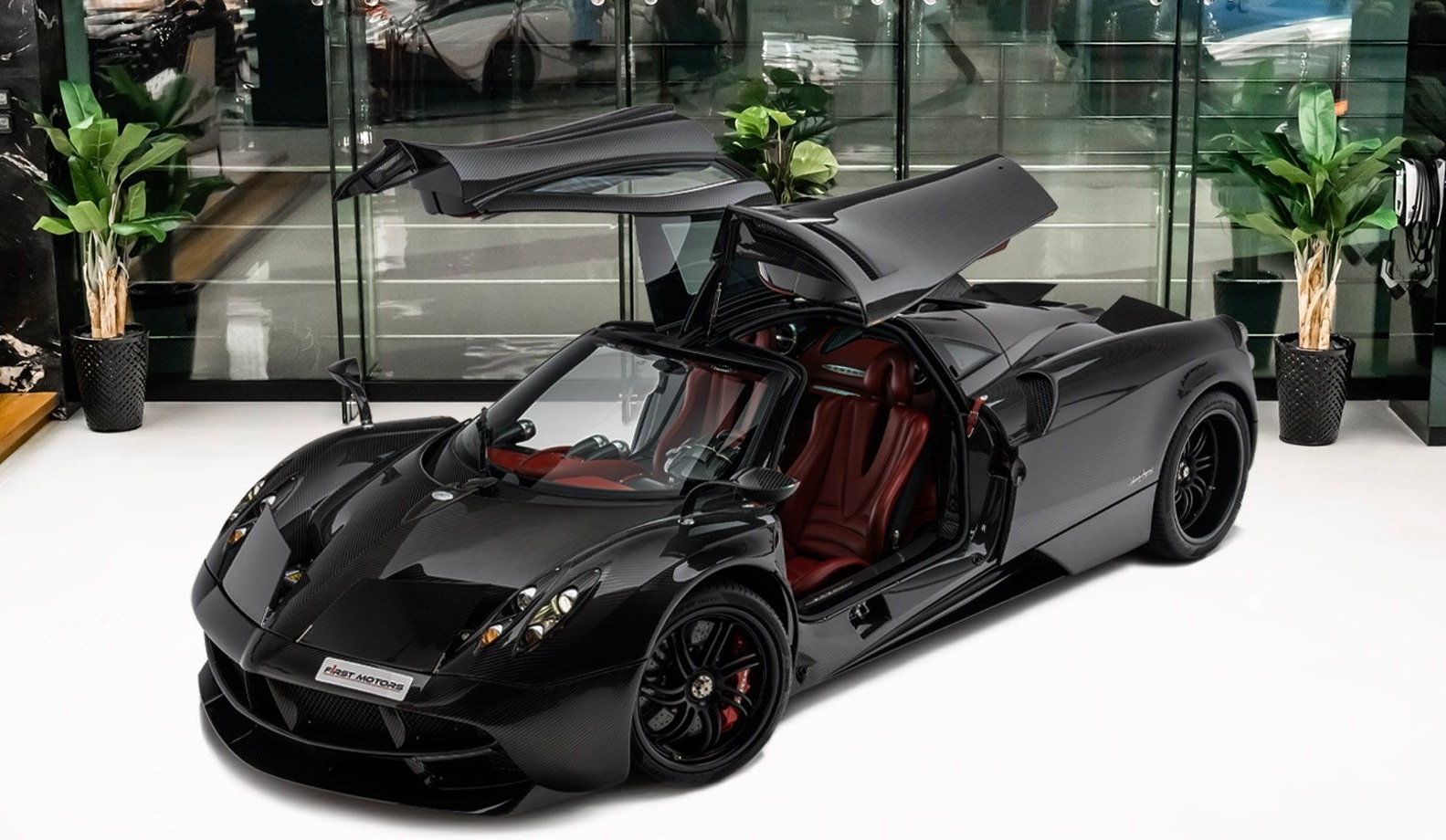 2014 Pagani Huayra Carbon Edition
