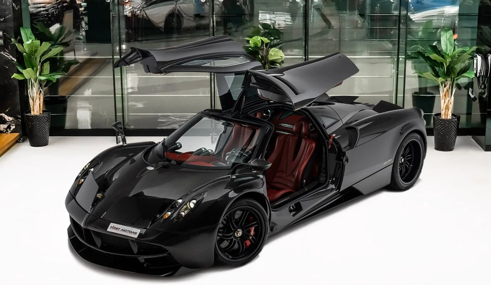 2014 Pagani Huayra Carbon Edition
