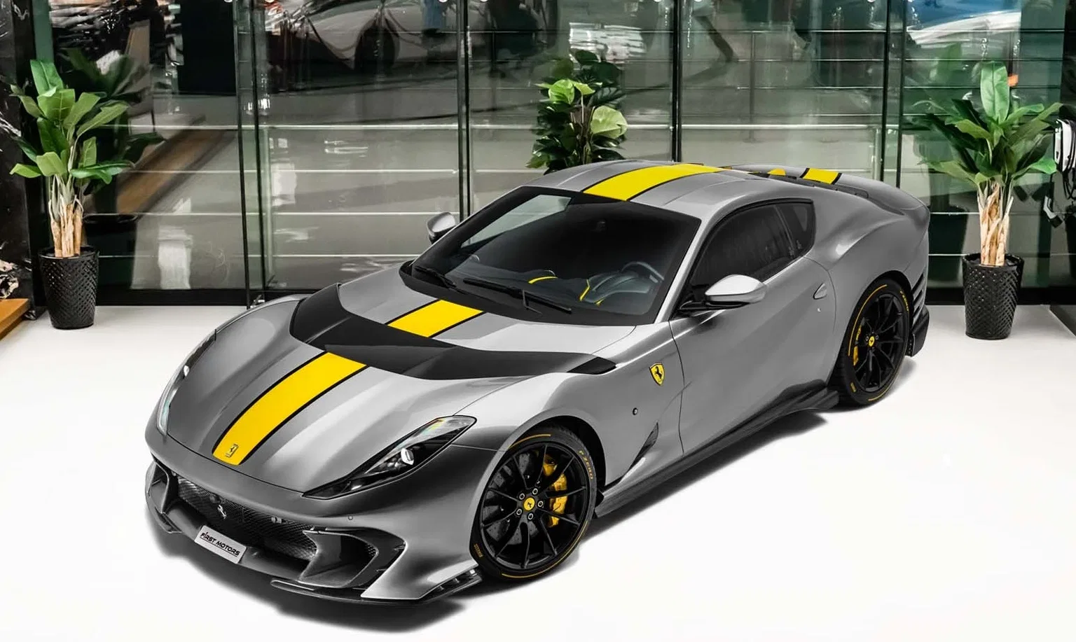 2023 Ferrari 812 Competizione